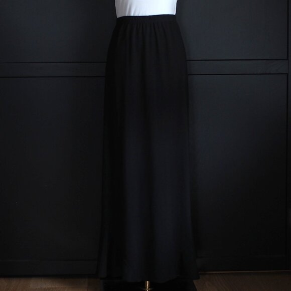 Weekenders | Black Jersey Knit Maxi Skirt - Picture 1 of 5